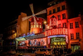 Знаменитому кабаре Moulin Rouge исполняется 130 лет
